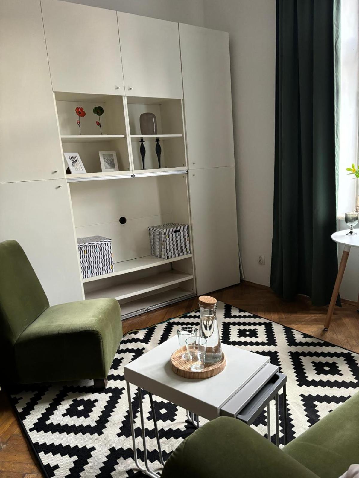 Krakow Central Green Apartments ภายนอก รูปภาพ
